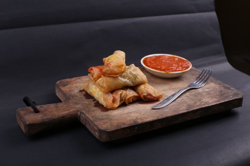 Crispy mozzarella sticks starter